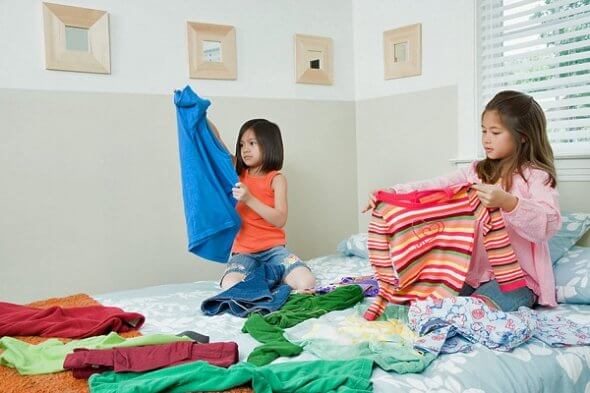 Kids Folding Clothes Zedua 